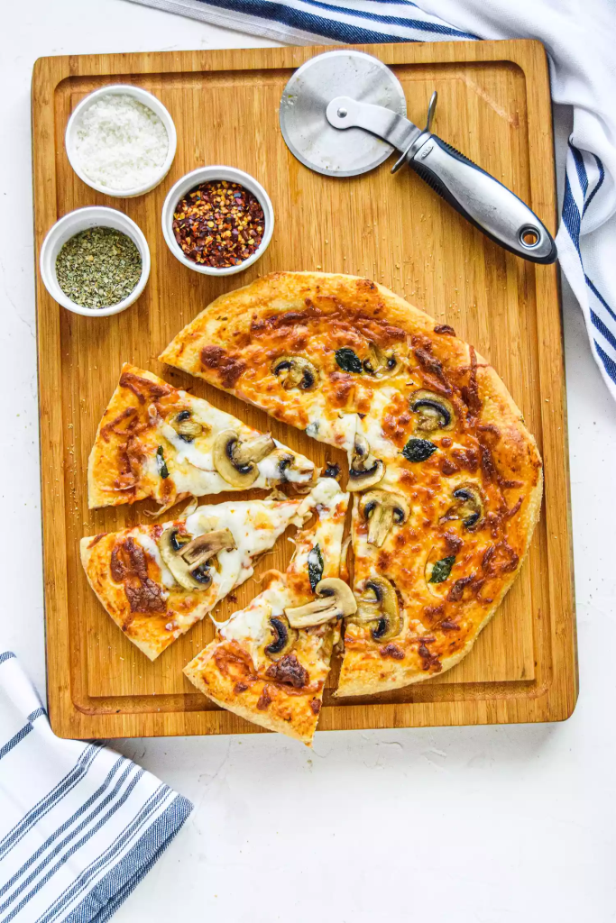 HOMEMADE PIZZA & PIZZA DOUGH